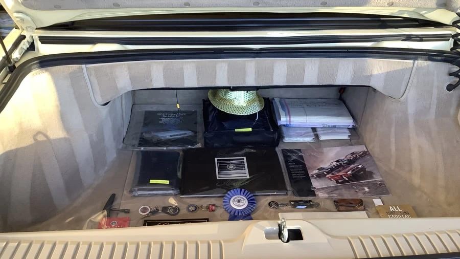 1993 Cadillac Allante - Image 16 of 31