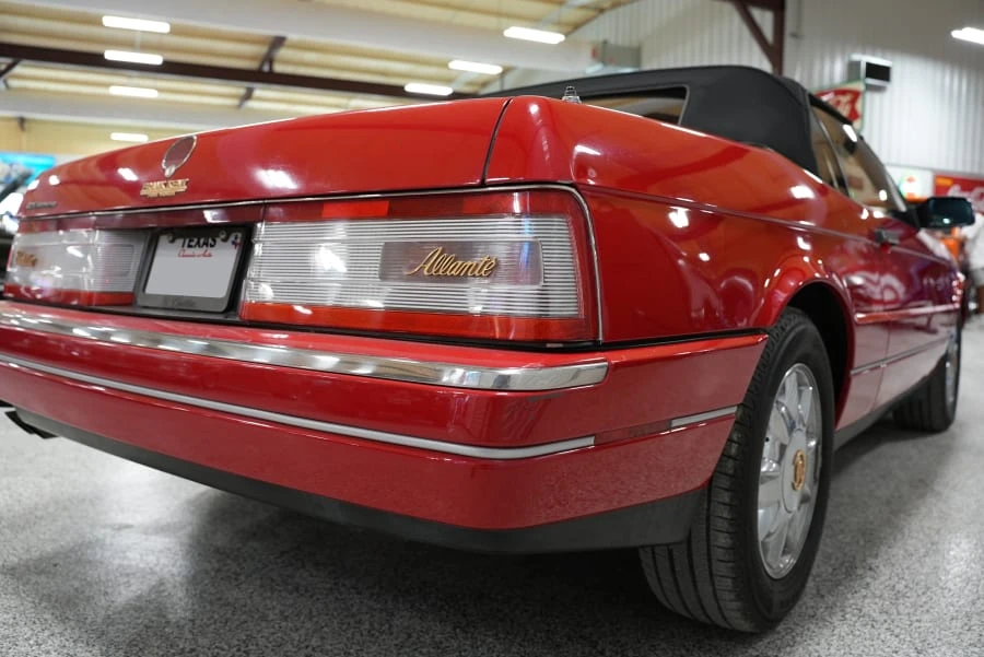 1993 Cadillac Allante - Image 31 of 31