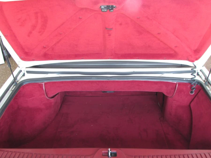 1993 Cadillac Allante - Image 9 of 11