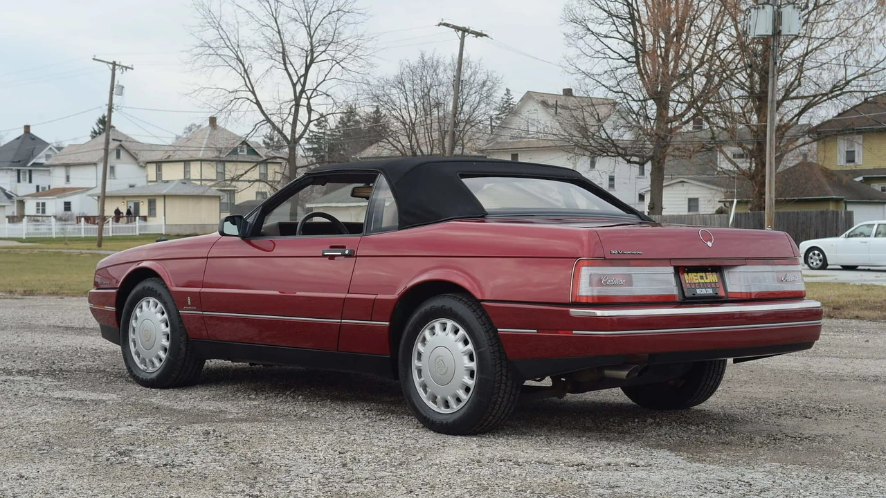 1993 Cadillac Allante - Image 3 of 12