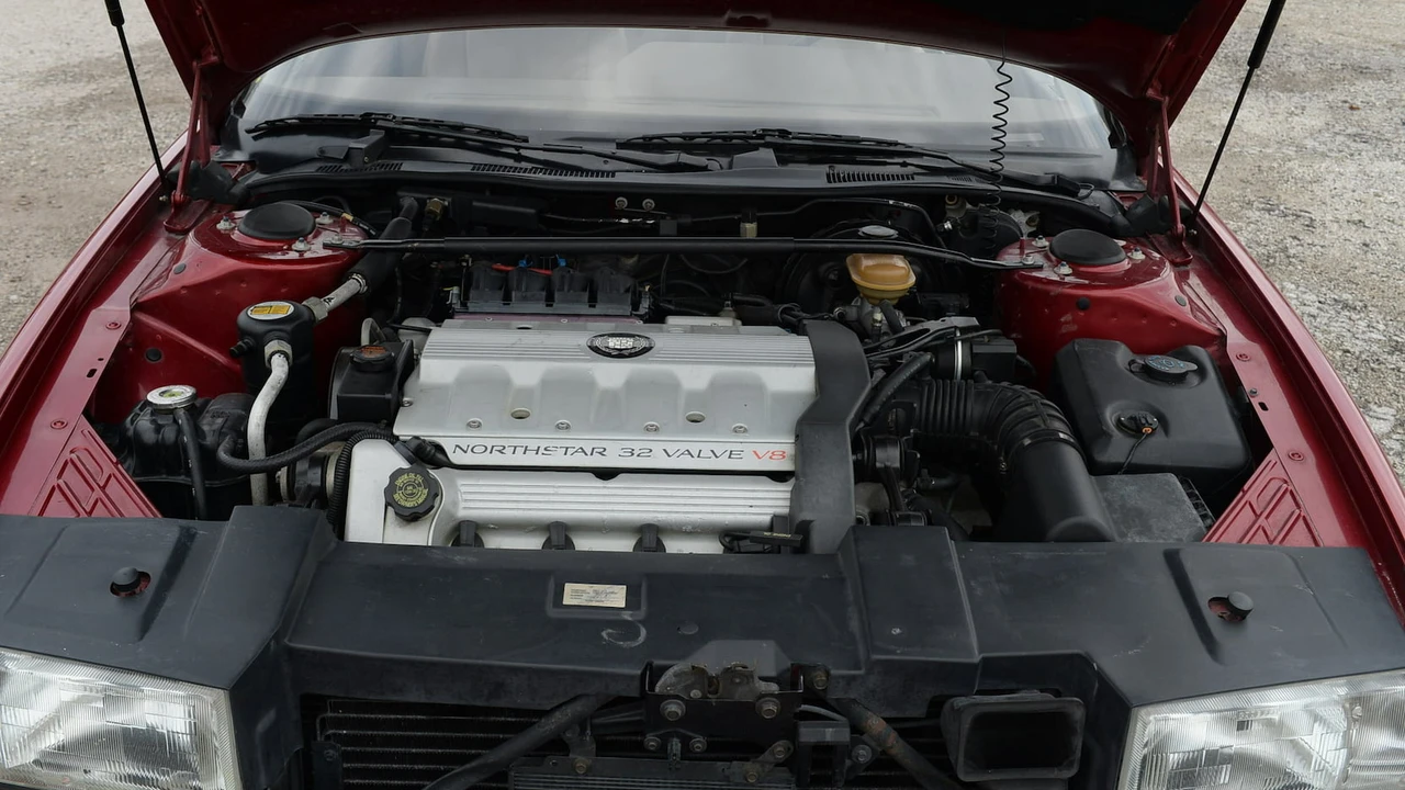 1993 Cadillac Allante - Image 8 of 12