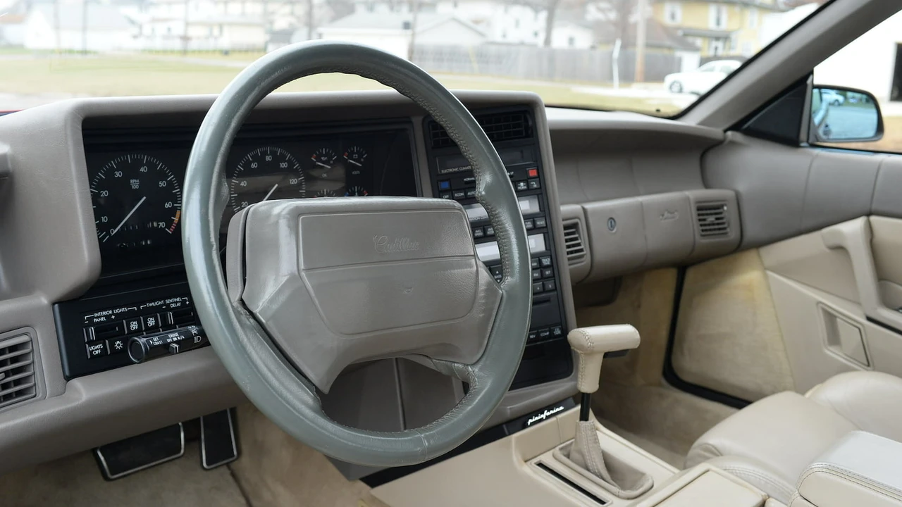 1993 Cadillac Allante - Image 9 of 12