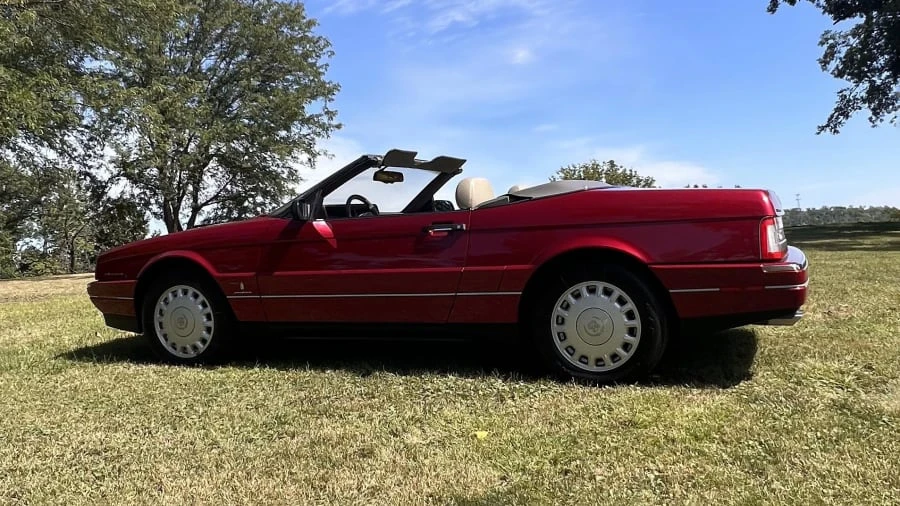 1993 Cadillac Allante - Image 12 of 17