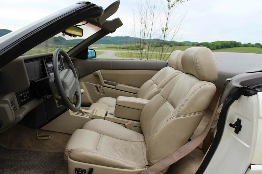 1993 Cadillac Allante - Image 4 of 31