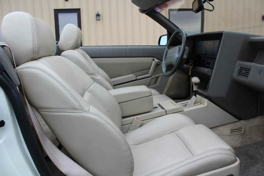 1993 Cadillac Allante - Image 5 of 31