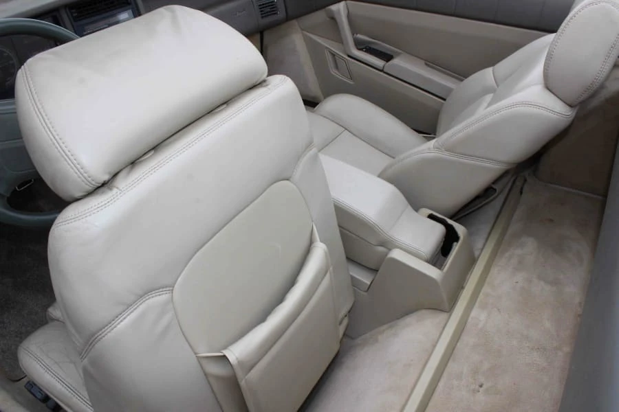 1993 Cadillac Allante - Image 8 of 31