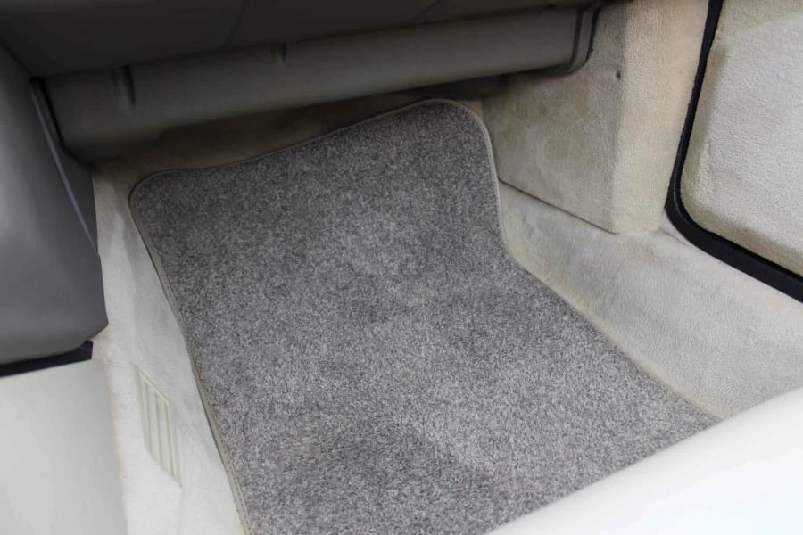 1993 Cadillac Allante - Image 26 of 31