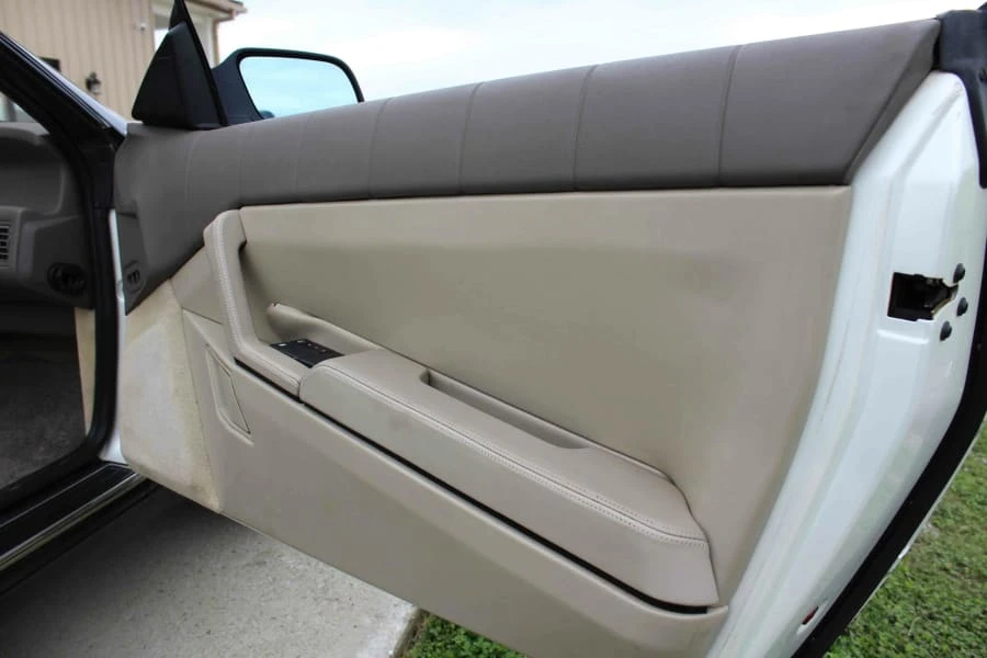 1993 Cadillac Allante - Image 29 of 31