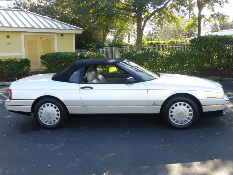 1993 Cadillac Allante - Image 2 of 8