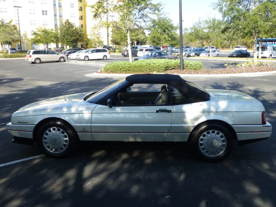 1993 Cadillac Allante - Image 7 of 8