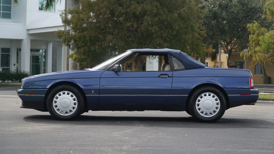 1993 Cadillac Allante - Image 2 of 14