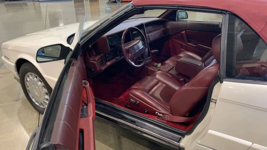 1993 Cadillac Allante - Image 4 of 11