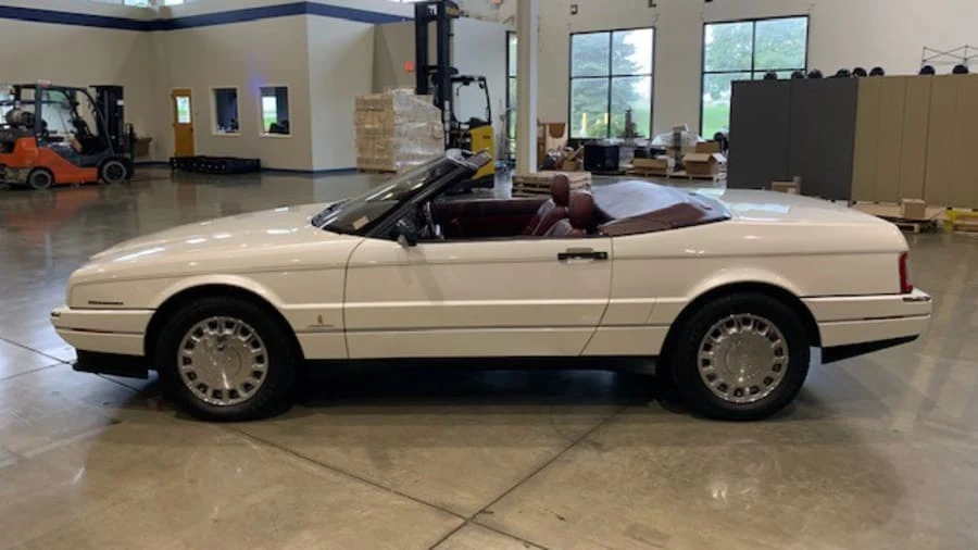1993 Cadillac Allante - Image 11 of 11