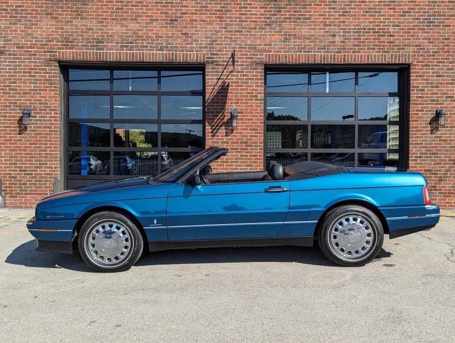 1993 Cadillac Allante - Image 28 of 31