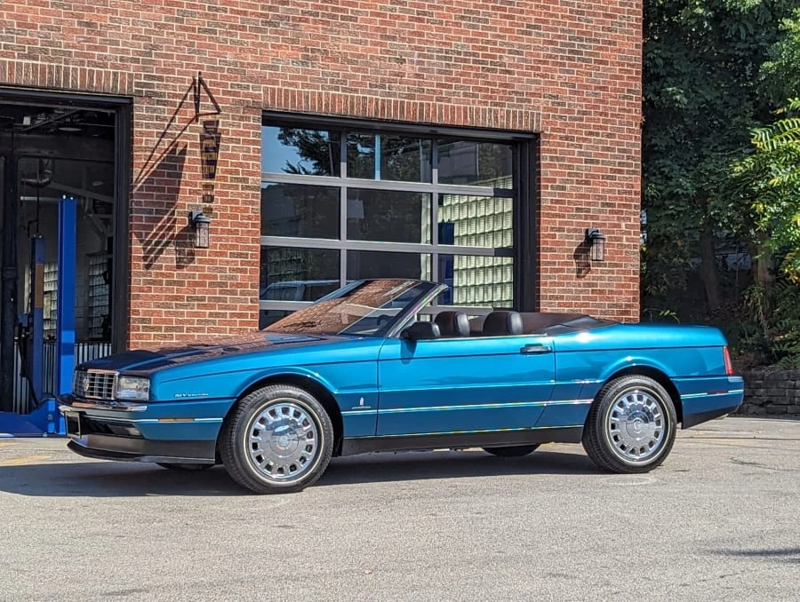 1993 Cadillac Allante - Image 12 of 31