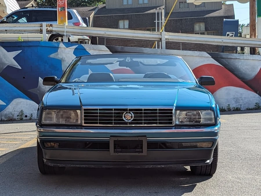1993 Cadillac Allante - Image 10 of 31
