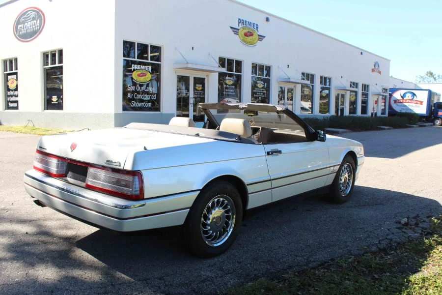 1993 Cadillac Allante - Image 7 of 31