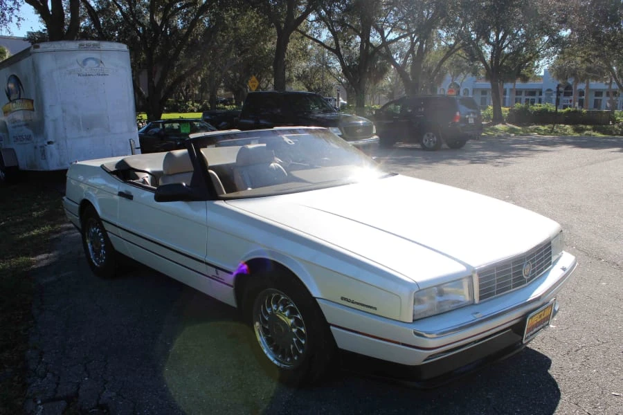 1993 Cadillac Allante - Image 9 of 31