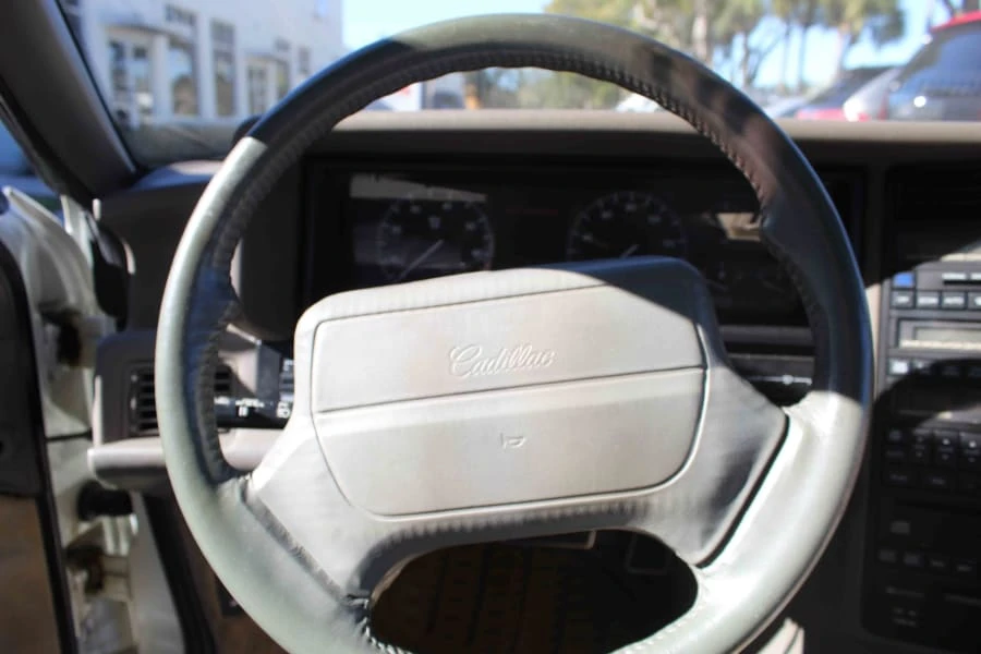 1993 Cadillac Allante - Image 4 of 31