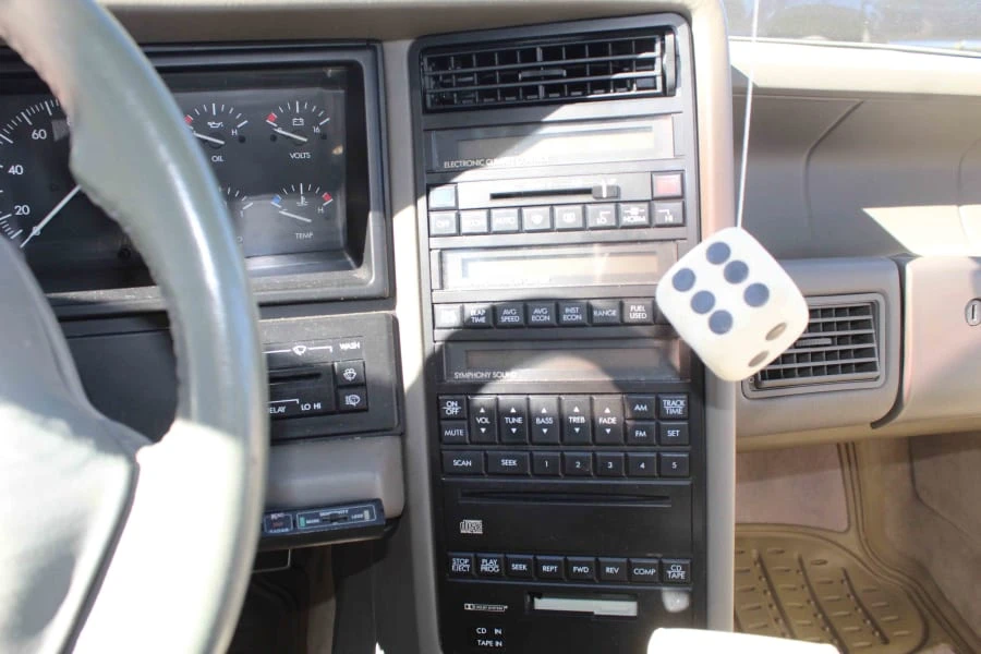 1993 Cadillac Allante - Image 13 of 31