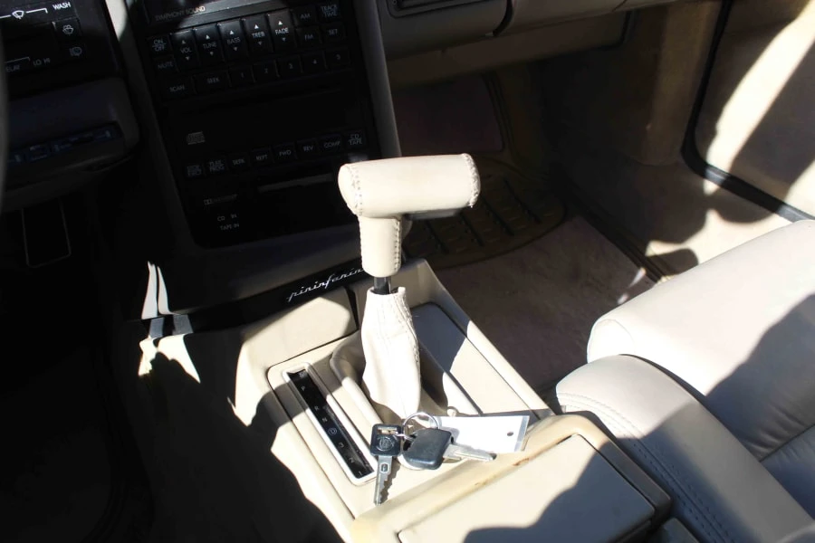 1993 Cadillac Allante - Image 14 of 31
