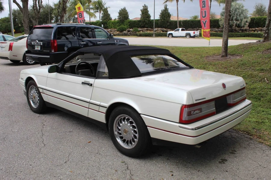 1993 Cadillac Allante - Image 24 of 31