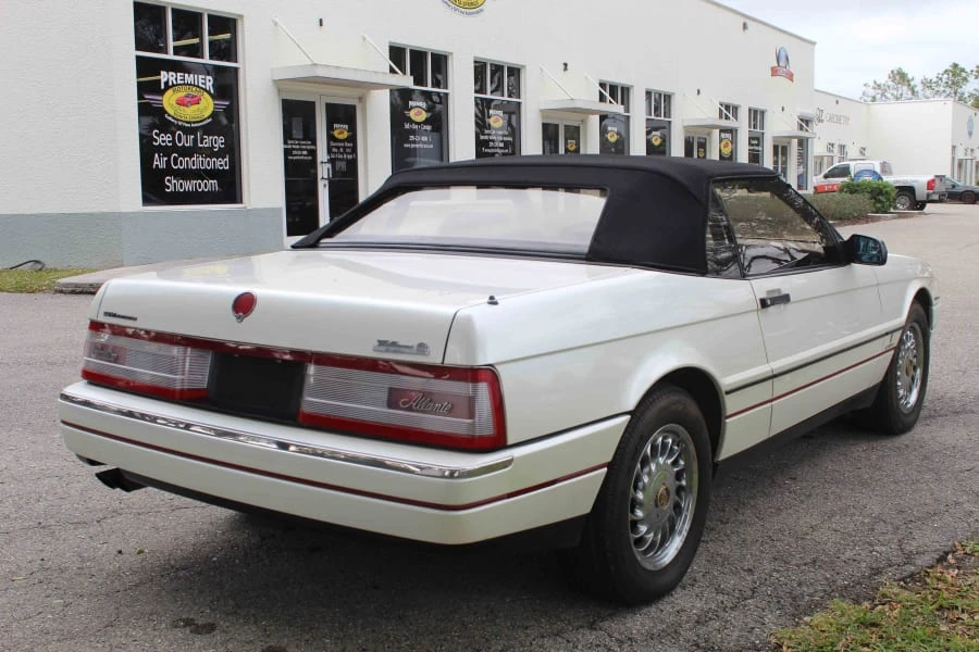 1993 Cadillac Allante - Image 26 of 31