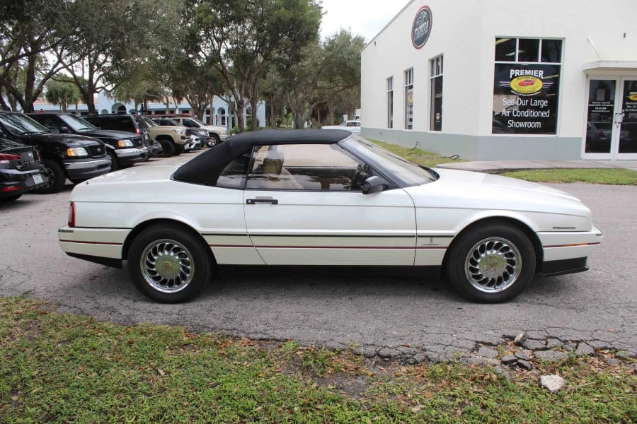 1993 Cadillac Allante - Image 27 of 31