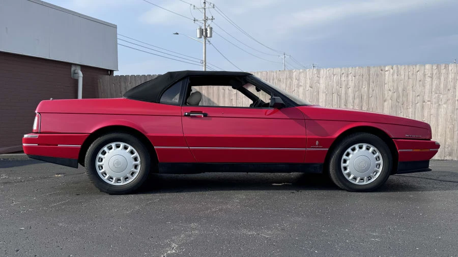 1993 Cadillac Allante - Image 2 of 4