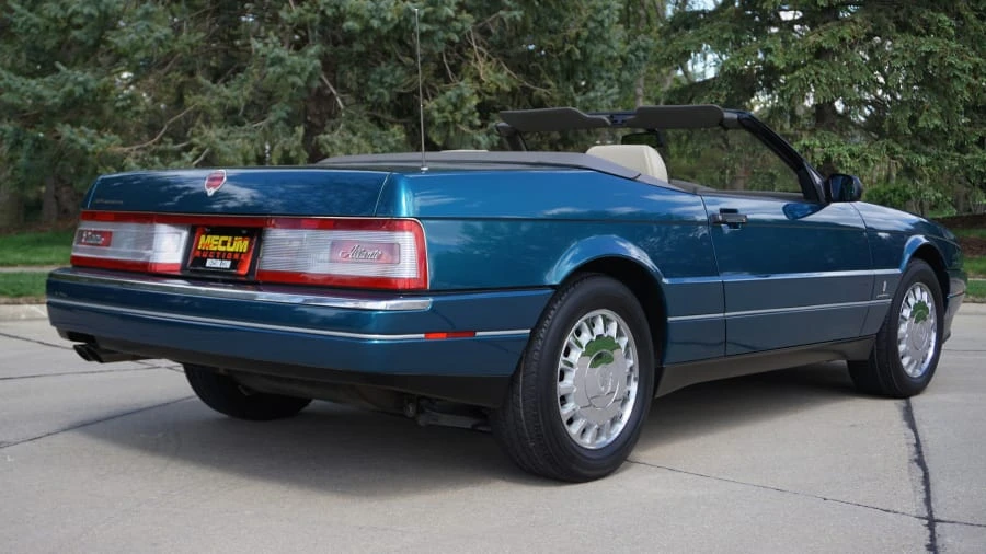 1993 Cadillac Allante - Image 3 of 31