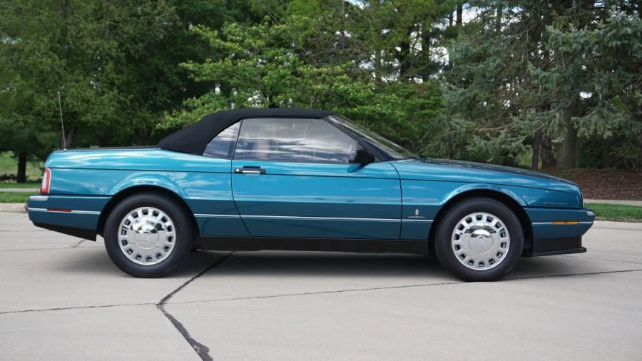 1993 Cadillac Allante - Image 14 of 31