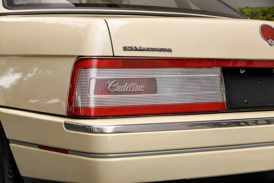 1993 Cadillac Allante - Image 17 of 31