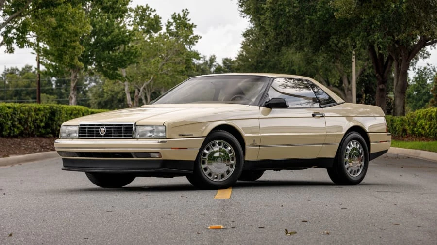 1993 Cadillac Allante - Image 11 of 31