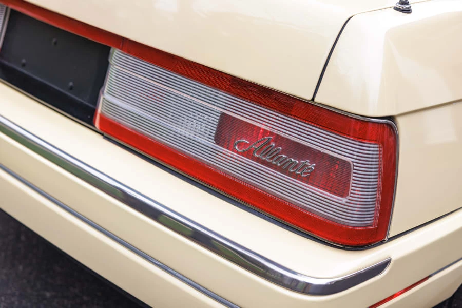 1993 Cadillac Allante - Image 27 of 31