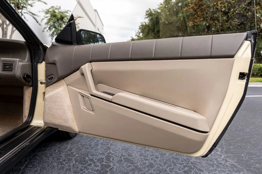 1993 Cadillac Allante - Image 31 of 31