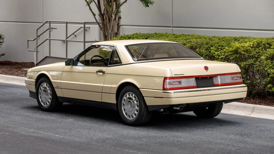1993 Cadillac Allante - Image 8 of 31