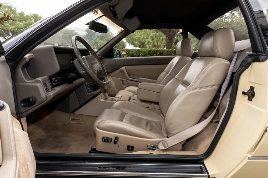 1993 Cadillac Allante - Image 25 of 31