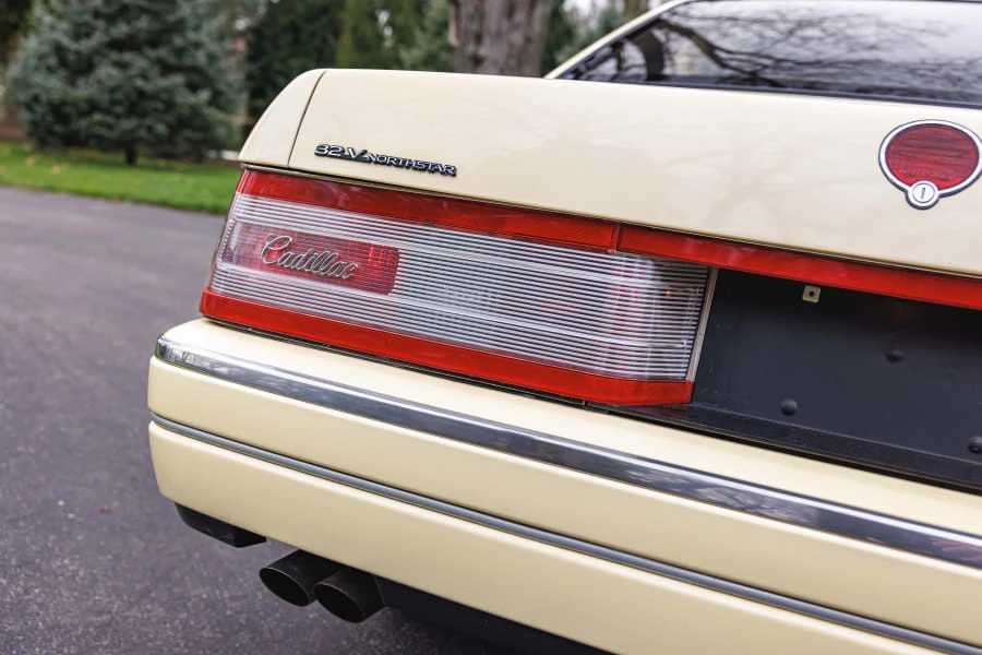 1993 Cadillac Allante - Image 23 of 31