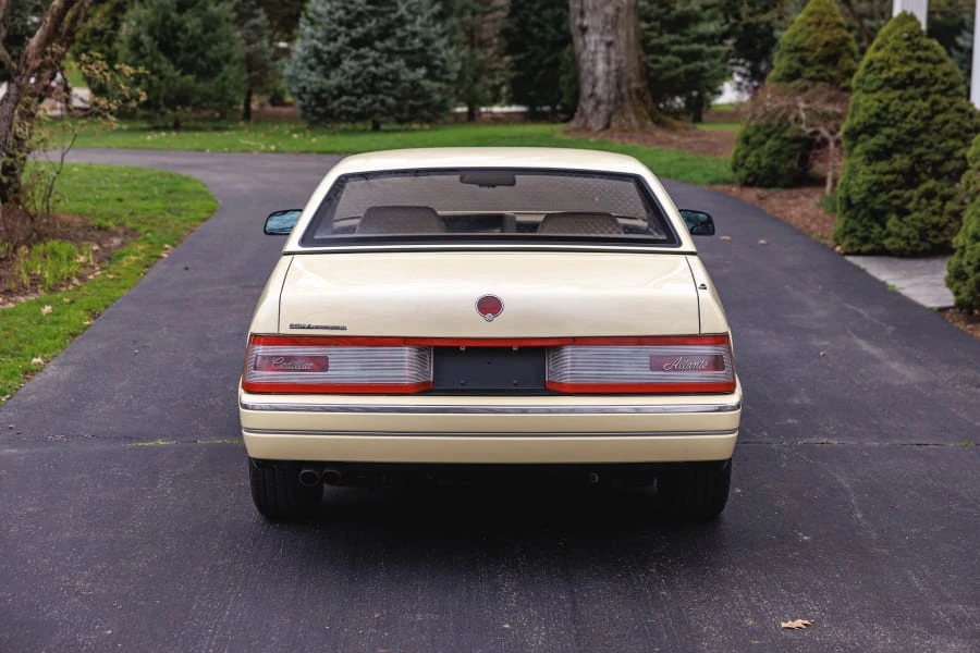 1993 Cadillac Allante - Image 5 of 31