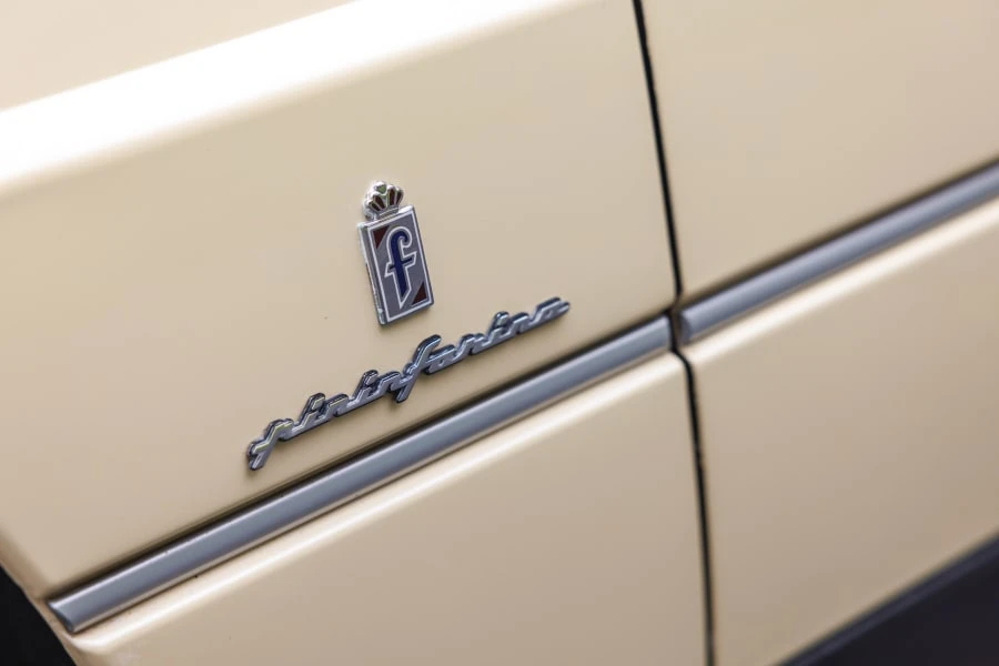 1993 Cadillac Allante - Image 10 of 31