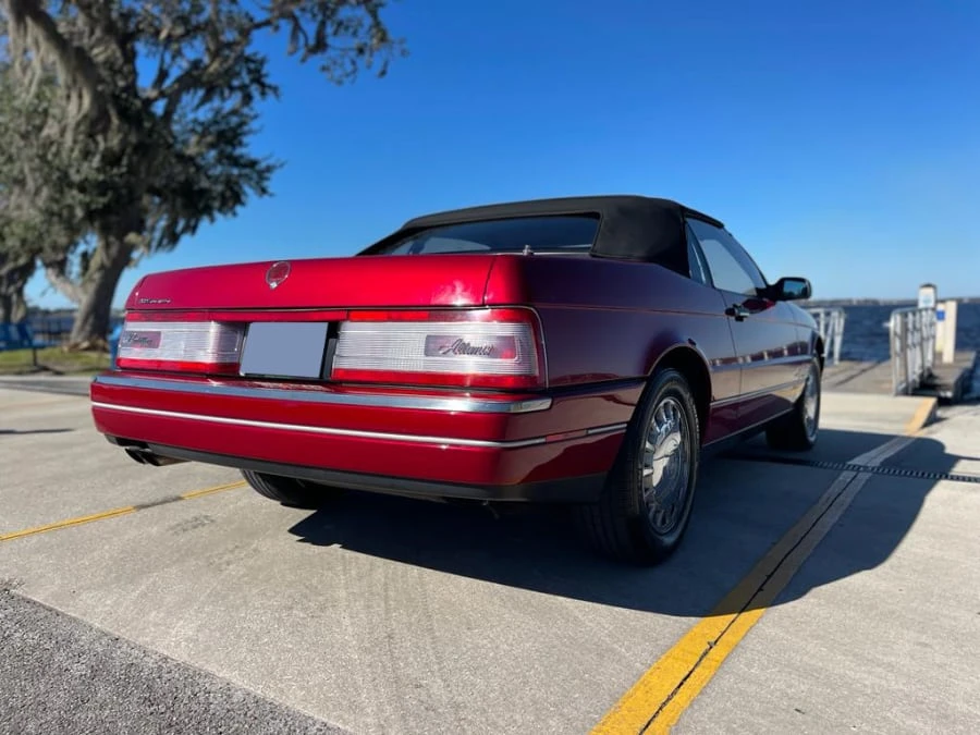 1993 Cadillac Allante - Image 23 of 31