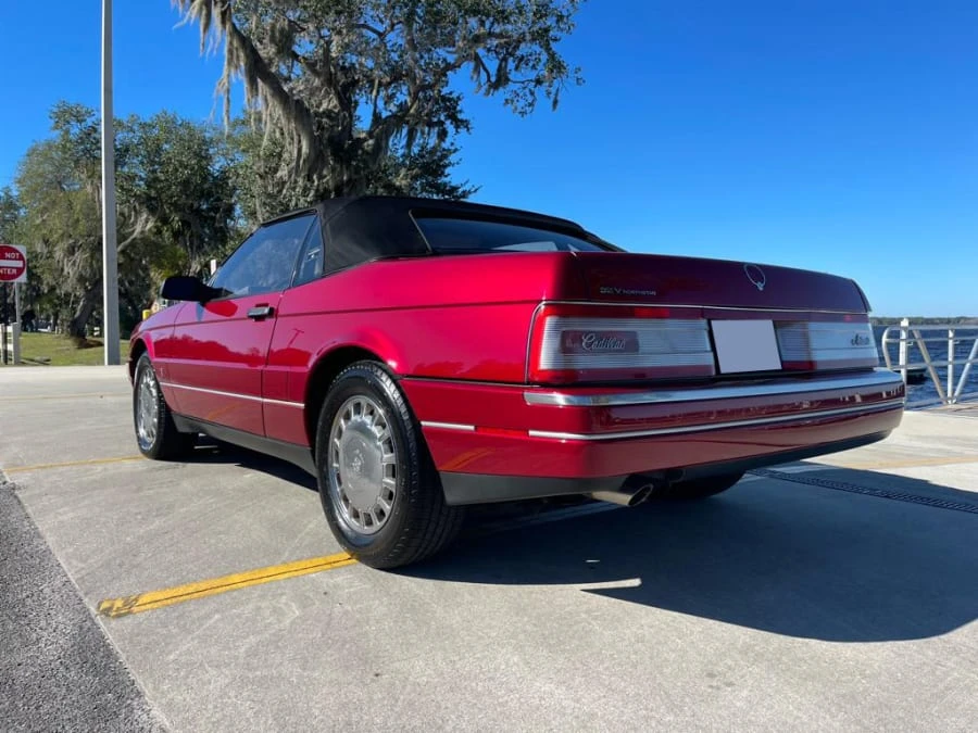 1993 Cadillac Allante - Image 17 of 31