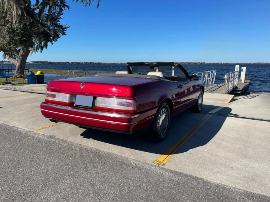 1993 Cadillac Allante - Image 25 of 31