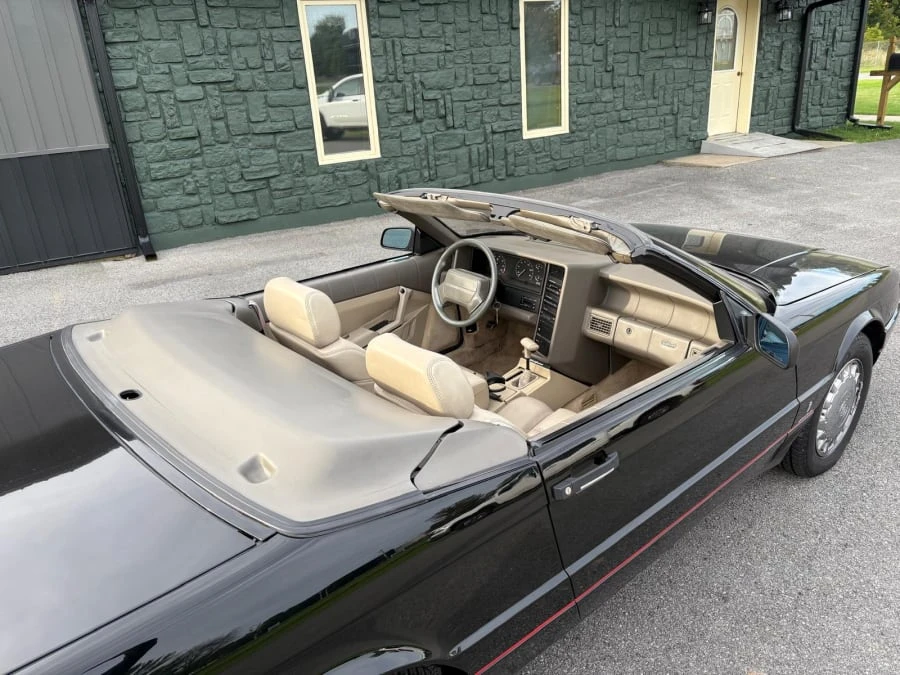 1993 Cadillac Allante - Image 11 of 21