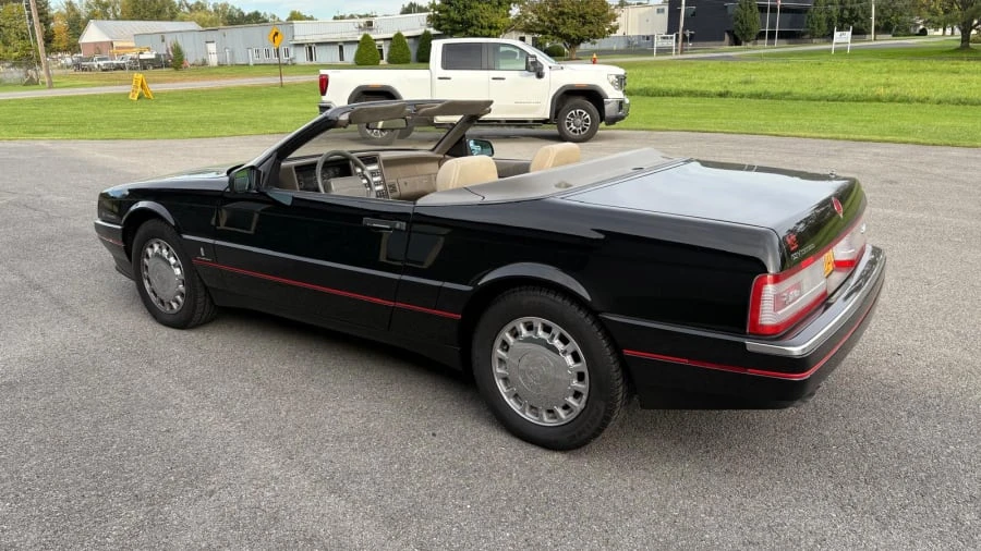 1993 Cadillac Allante - Image 5 of 21