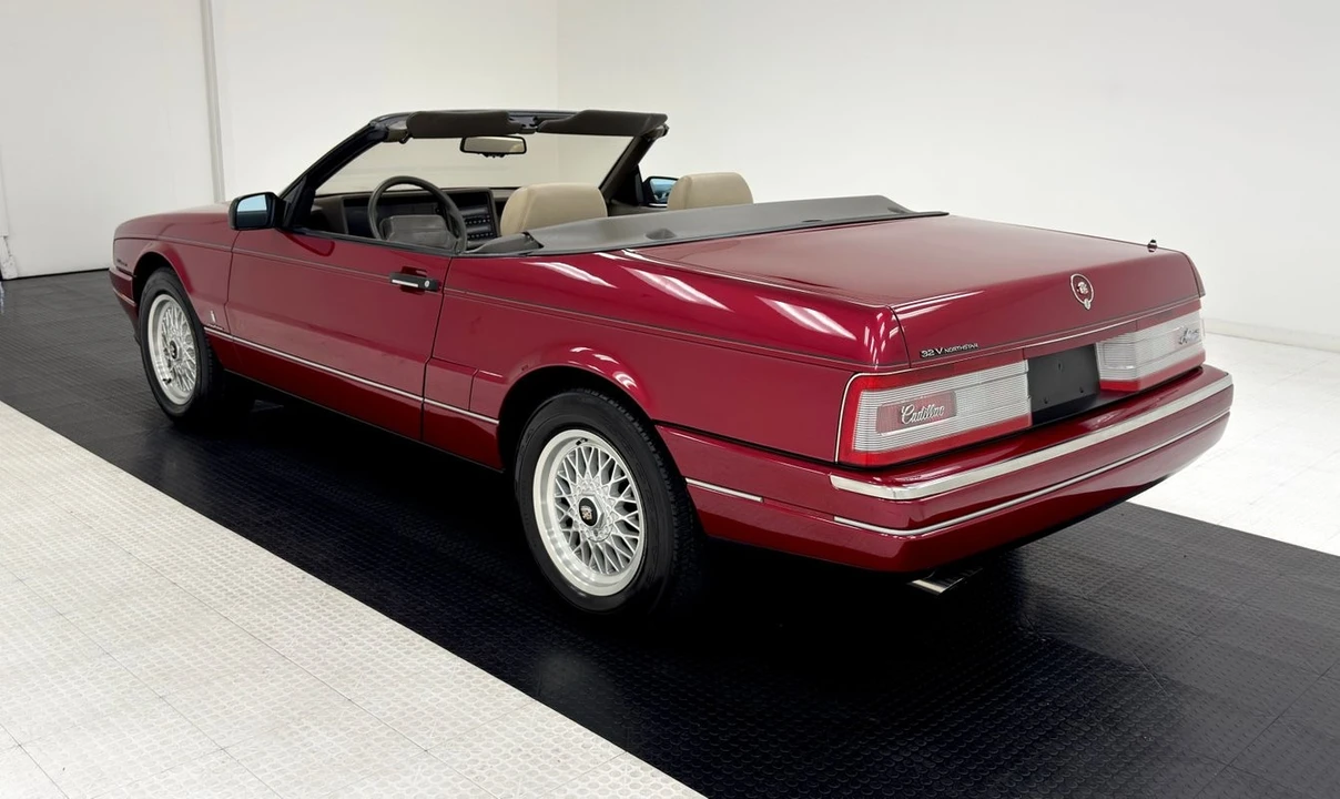 1993 Cadillac Allante - Image 9 of 12