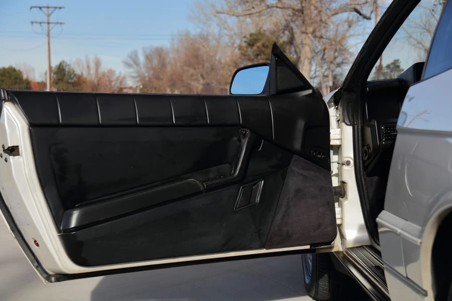 1993 Cadillac Allante - Image 20 of 29