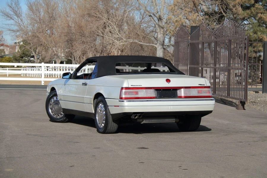 1993 Cadillac Allante - Image 14 of 29