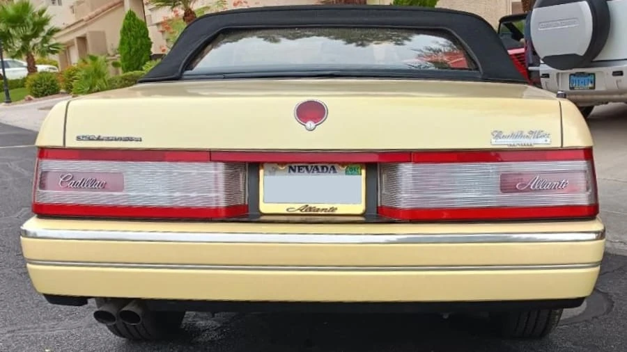 1993 Cadillac Allante - Image 4 of 10