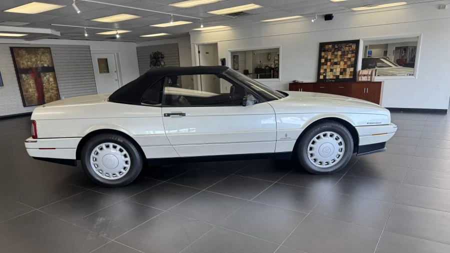 1993 Cadillac Allante - Image 5 of 12